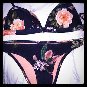 Triangl Delilah Fiore Nero